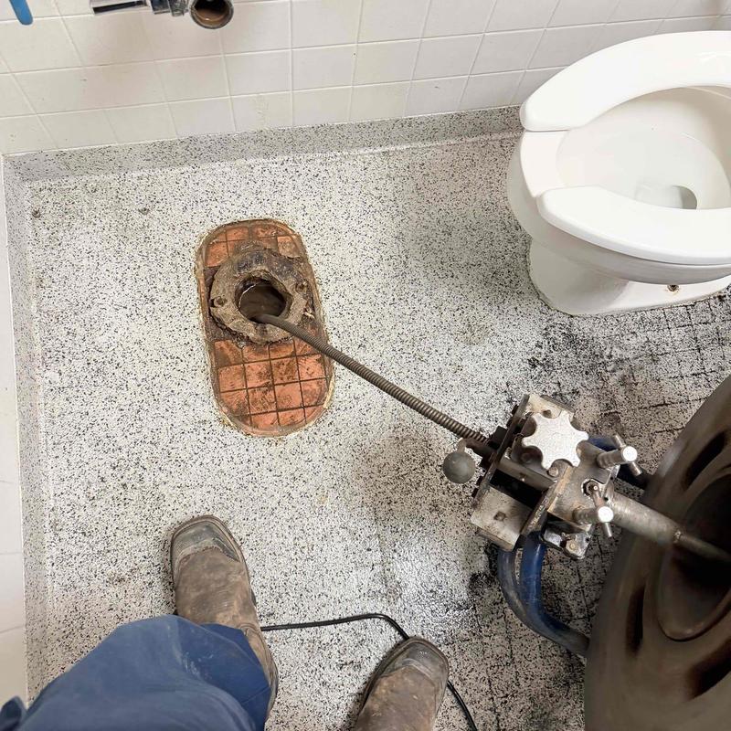 Toilet flange and main sewer line cleaning with auger tool Toilet flange and main sewer line cleaning with auger tool