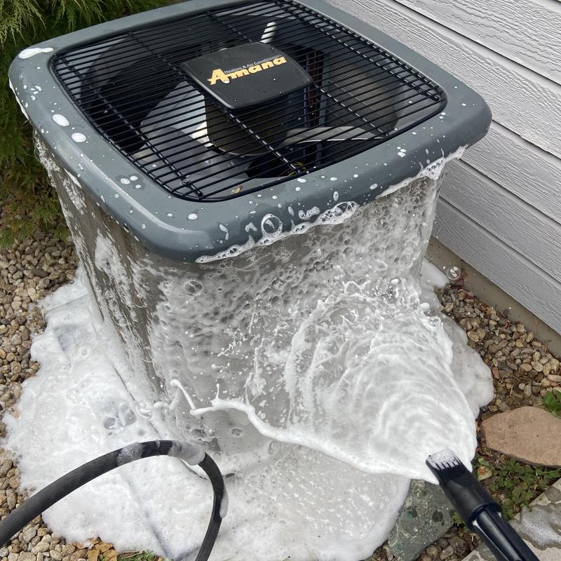 Air conditioner condenser cleaning with foaming detergent Air conditioner condenser cleaning with foaming detergent