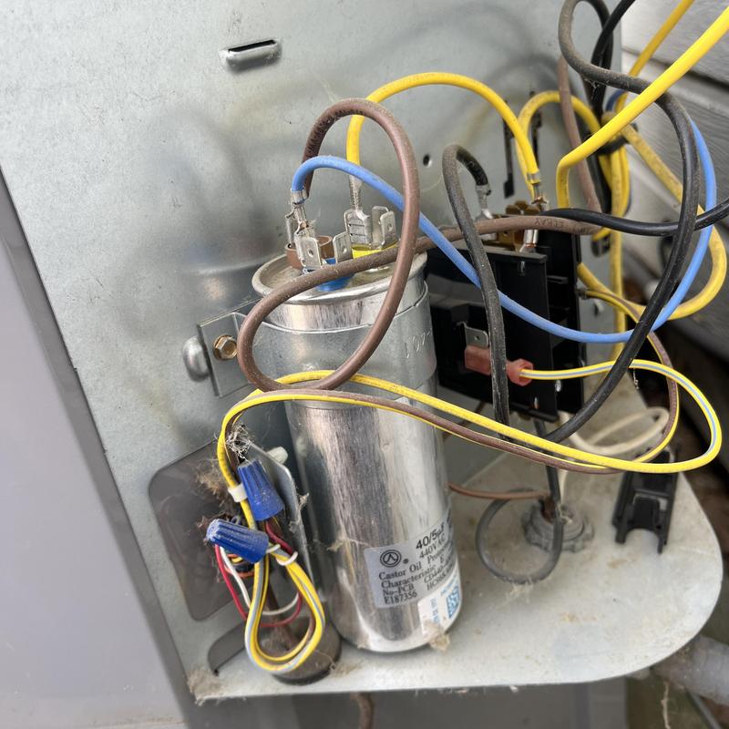 HVAC capacitor and contactor with wiring connections HVAC capacitor and contactor with wiring connections