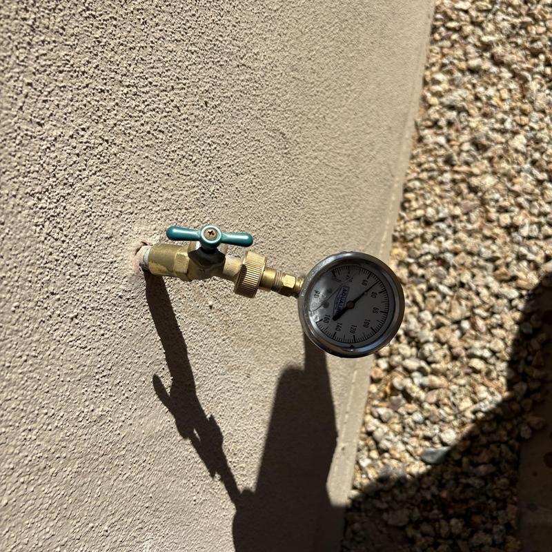 Quarter turn angle stop valve with pressure gauge