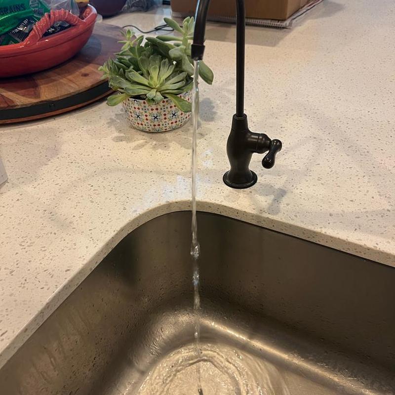 Reverse osmosis faucet with restored water flow Reverse osmosis faucet with restored water flow
