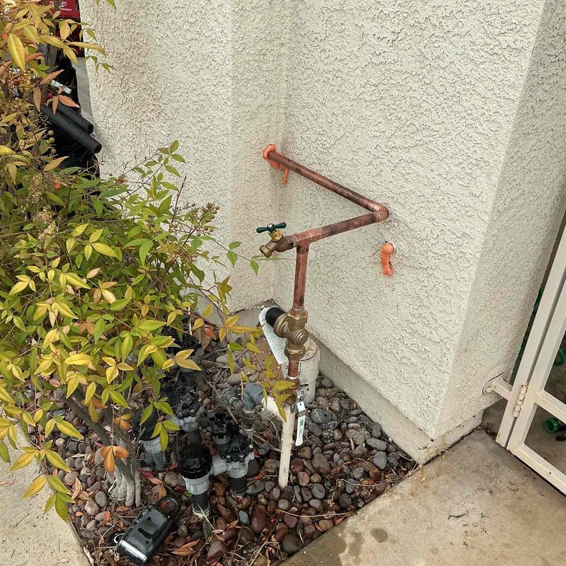 Main service riser with ball valve pressure regulator