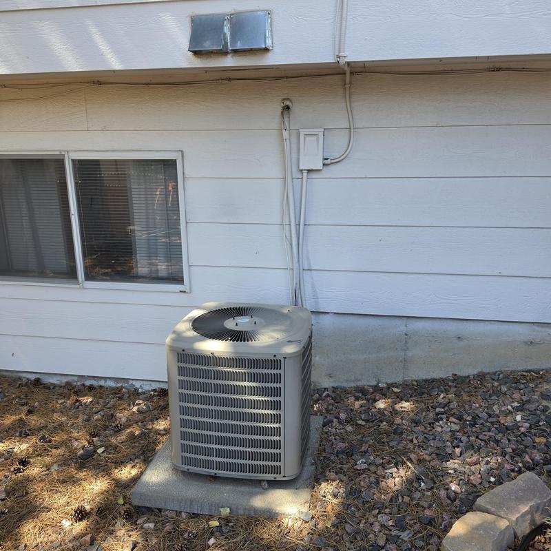 Goodman air conditioner refrigerant line leak and recharge