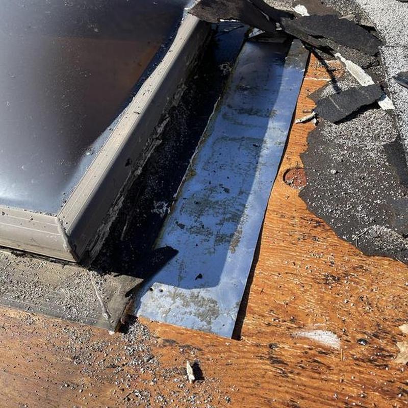 Velux skylight roof flashing and plywood decking