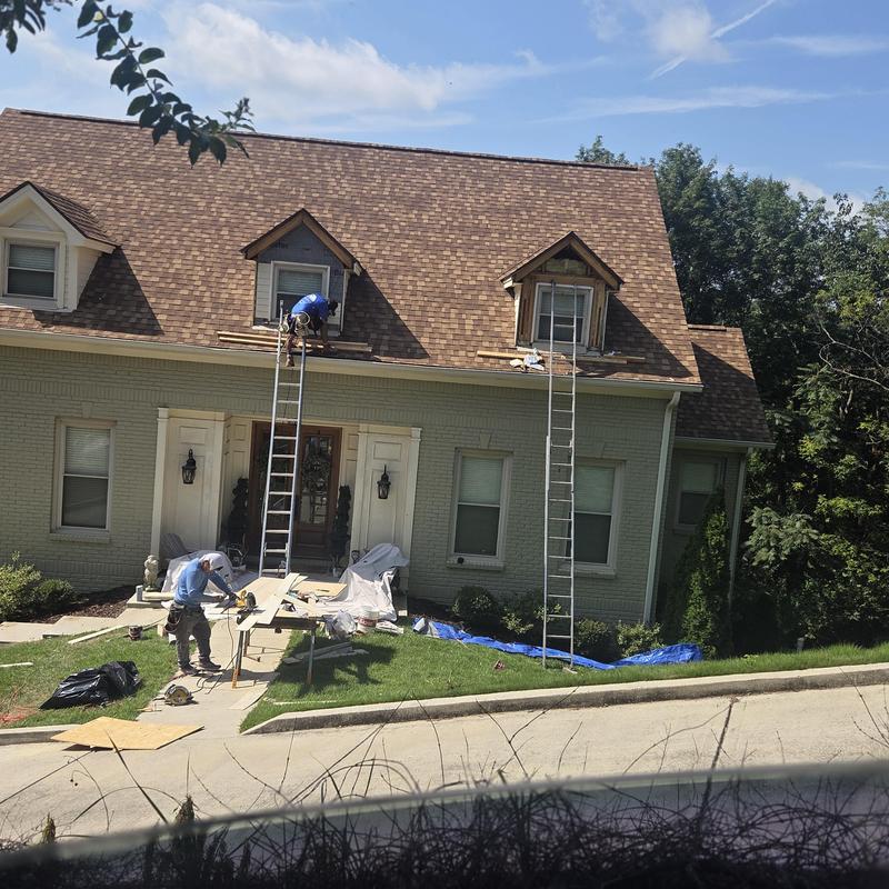 CertainTeed Resawn Shake roof with workers and ladders