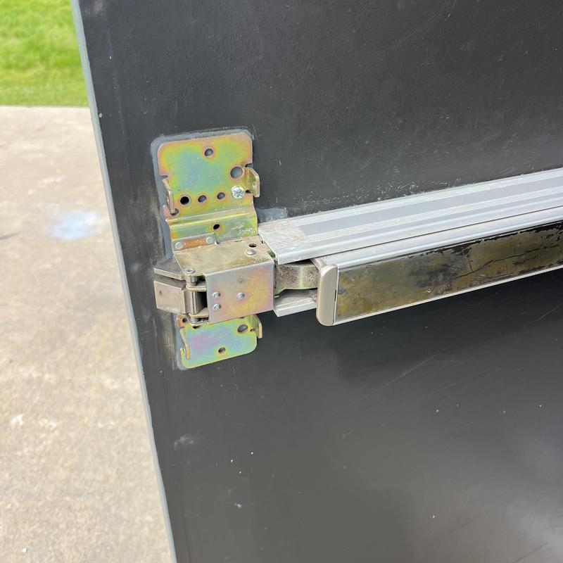 Panic bar lock mechanism on business exit door