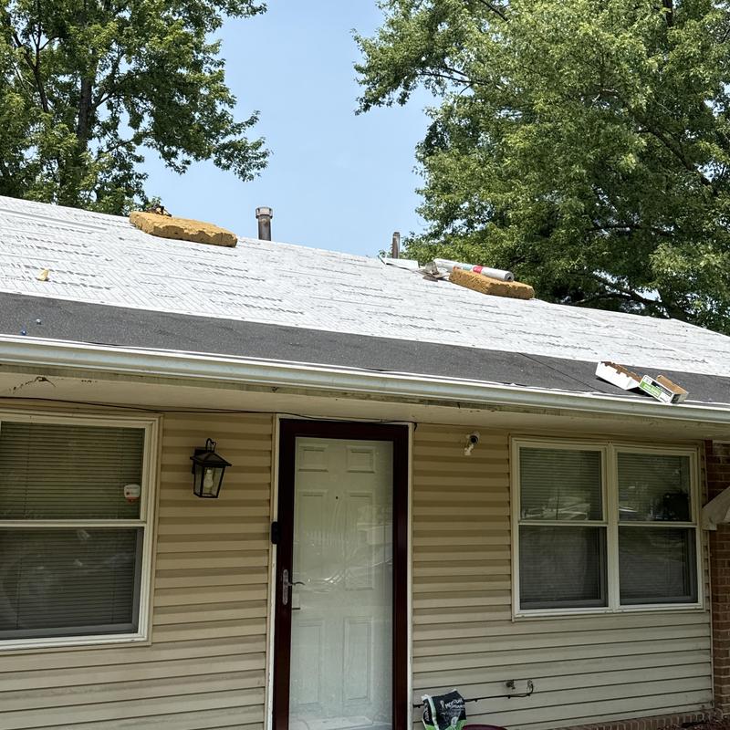 Asphalt shingle roof underlayment installation in Ohio Asphalt shingle roof underlayment installation in Ohio