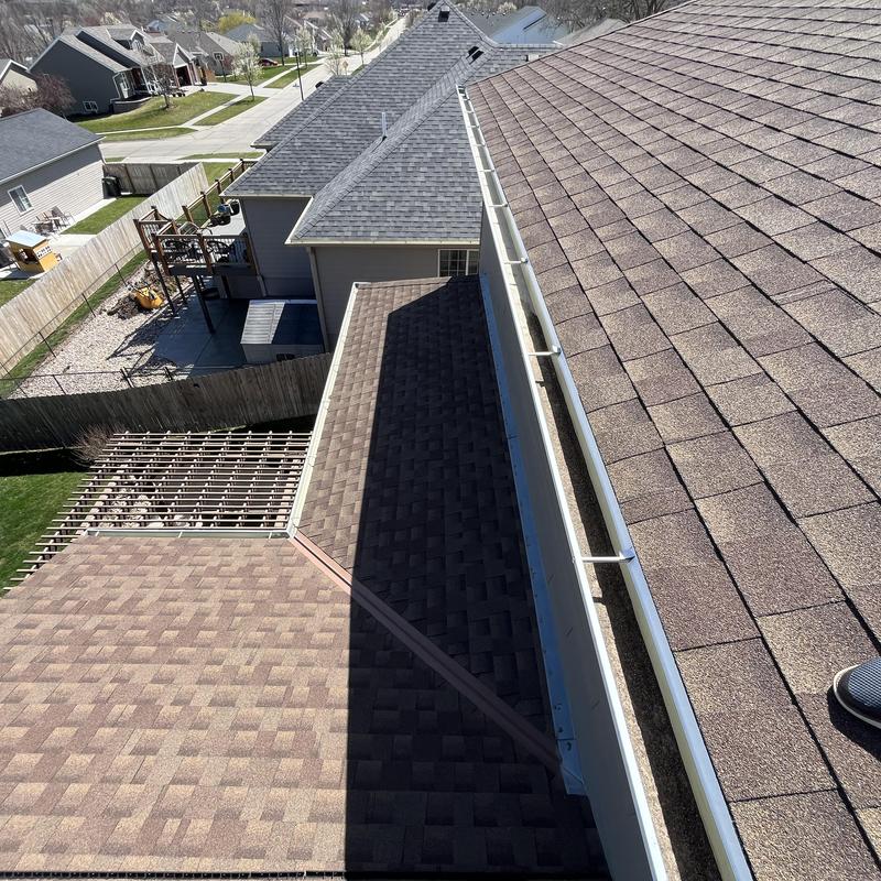 Gutter and shingle roof with GAF Timberline HDZ SG shingles Gutter and shingle roof with GAF Timberline HDZ SG shingles