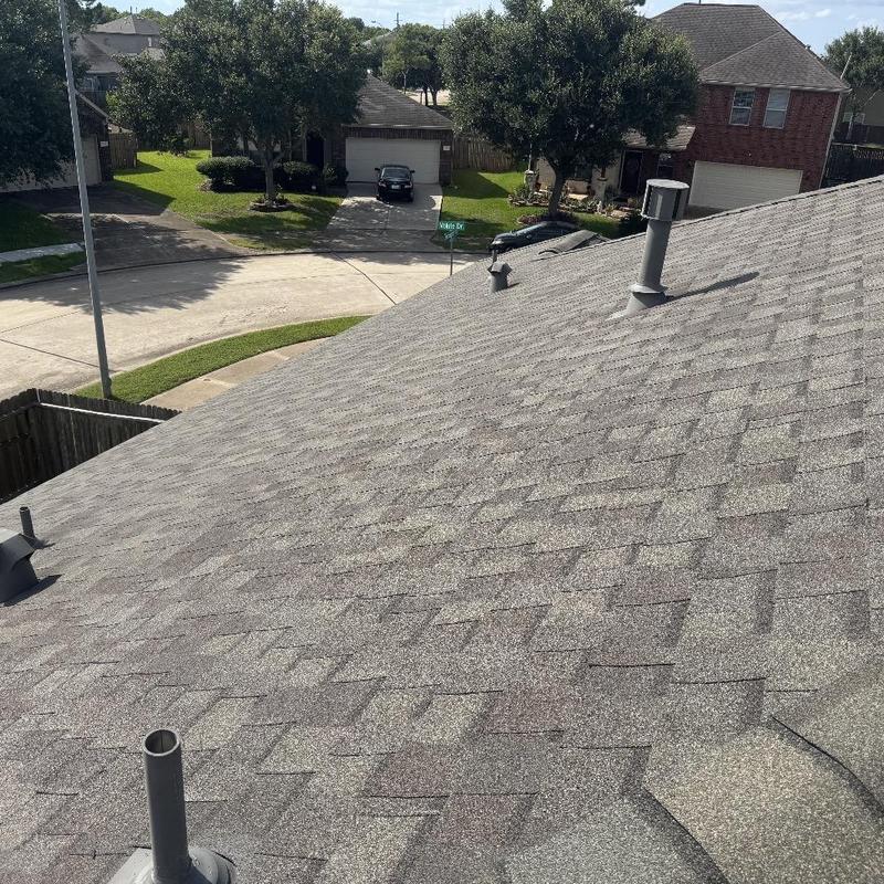 CertainTeed Class 4 impact-resistant shingle roof installation