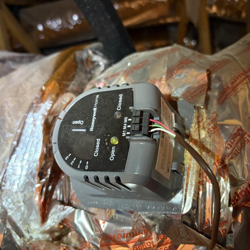 Honeywell zone damper actuator with wiring connected Honeywell zone damper actuator with wiring connected