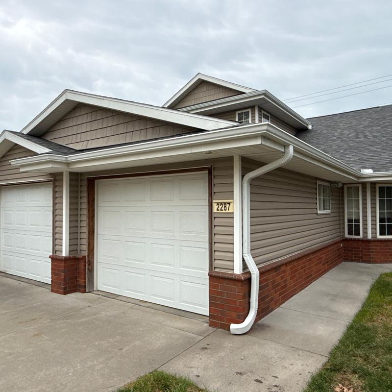 Mastic aluminum gutters on residential home in Lincoln Mastic aluminum gutters on residential home in Lincoln