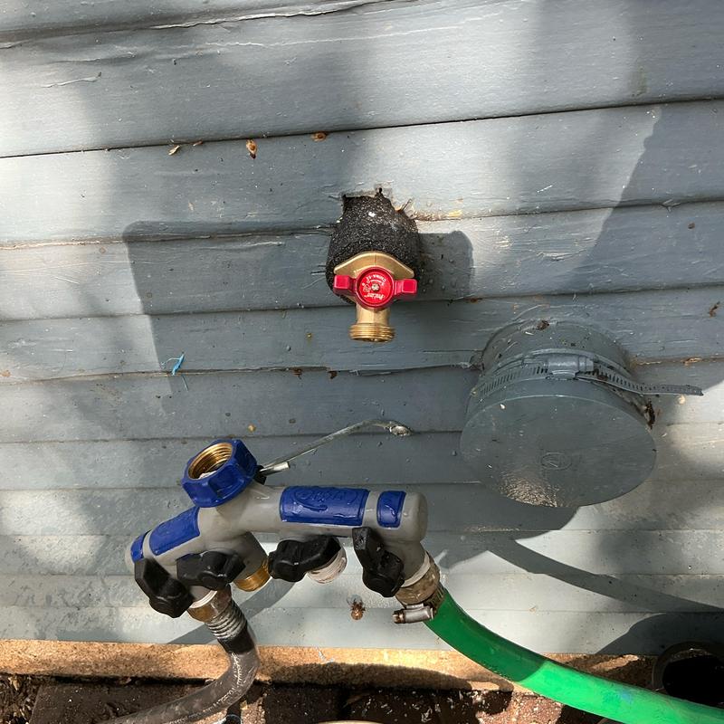 Threaded hose bib with male adapter on exterior wall Threaded hose bib with male adapter on exterior wall