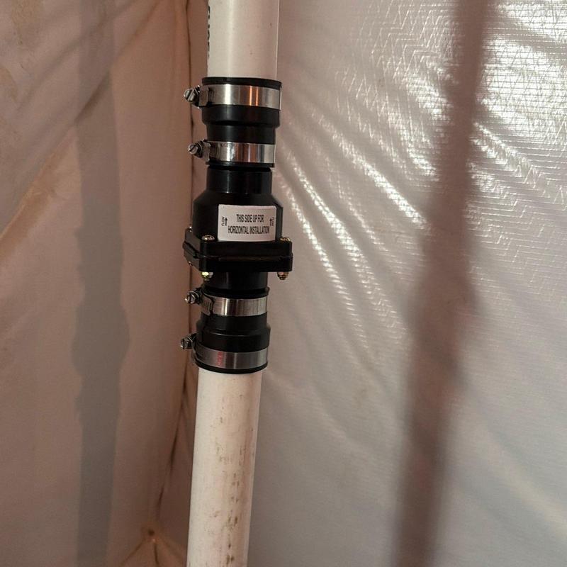 Check valve on sump pump discharge pipe installation Check valve on sump pump discharge pipe installation