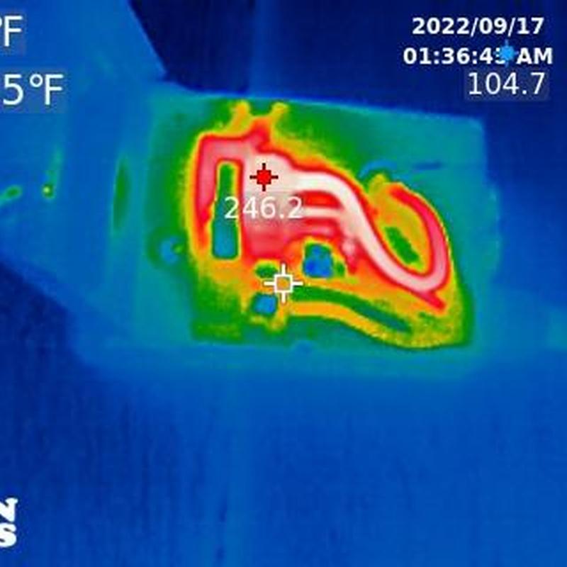 Electrical air-conditioning disconnect wiring overheating thermal image