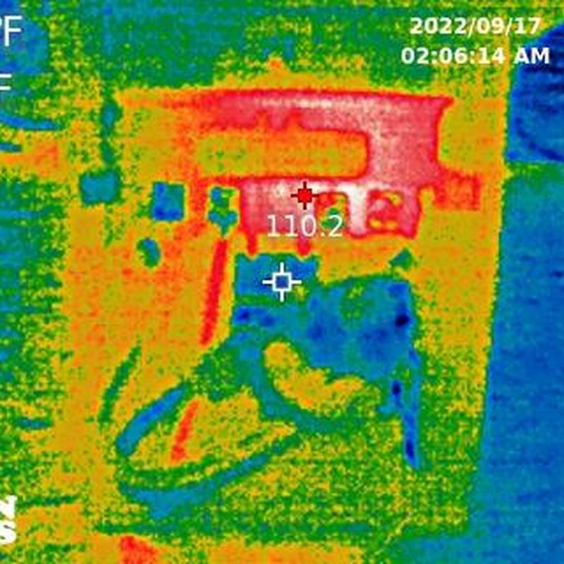 Air-conditioning disconnect thermal image showing hot wires