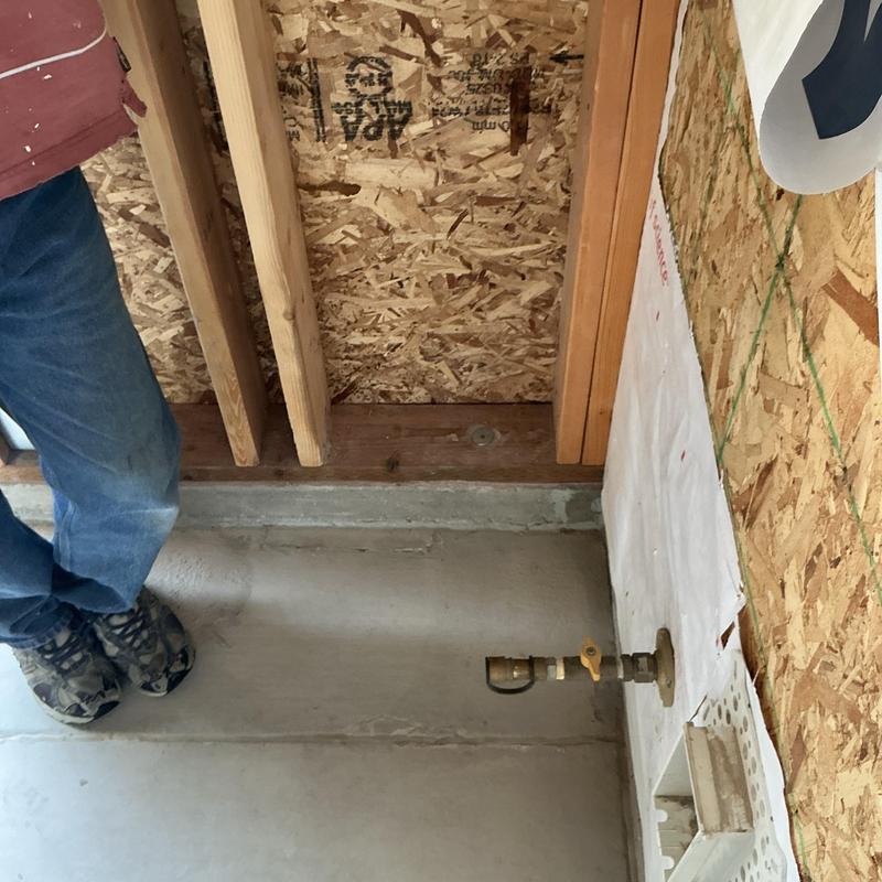 Gas line valve installation estimate at wall pipe outlet