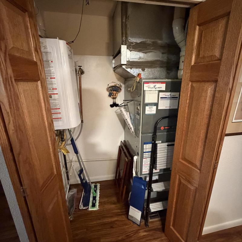 Furnace unit inspection with control transformer humming