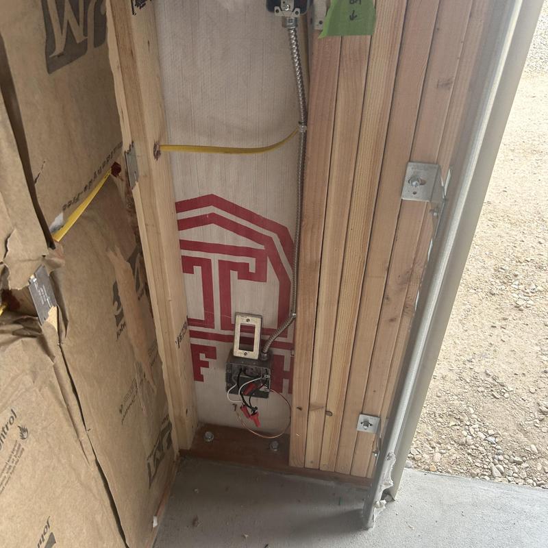 Electrical outlet box wiring in detached shop wall