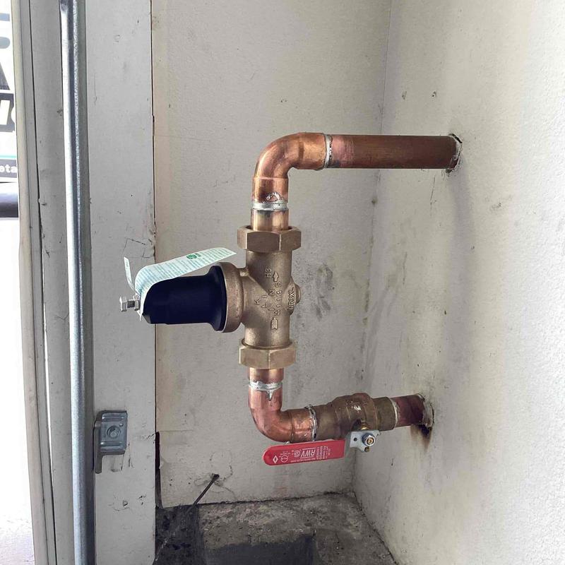 1-inch pressure regulator and shut-off valve installation 1-inch pressure regulator and shut-off valve installation
