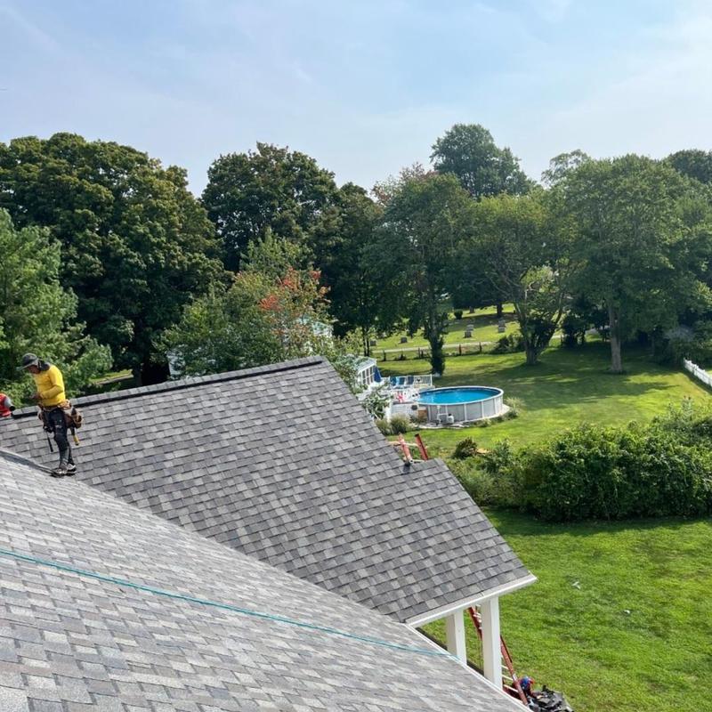 CertainTeed Landmark Pro shingle installation on roof CertainTeed Landmark Pro shingle installation on roof
