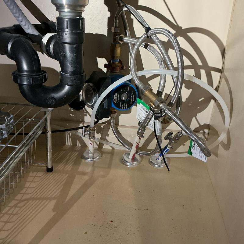 Electric tankless water heater piping and pump installation estimate