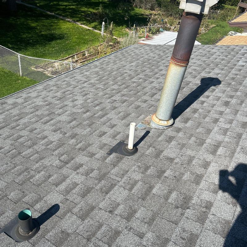 Tamko Stormfighter Flex roof with vent pipes and chimney Tamko Stormfighter Flex roof with vent pipes and chimney