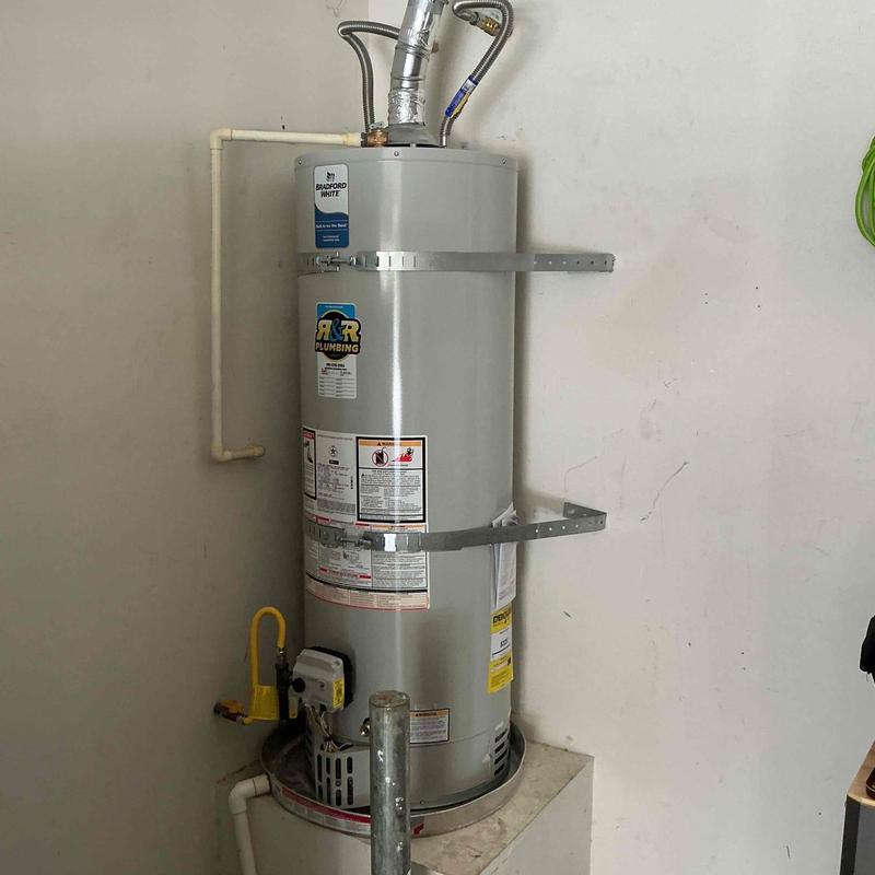 50-gallon Bradford White gas water heater installation 50-gallon Bradford White gas water heater installation