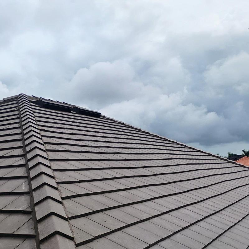 Concrete tile roof with Polyglass TU Plus underlayment Concrete tile roof with Polyglass TU Plus underlayment