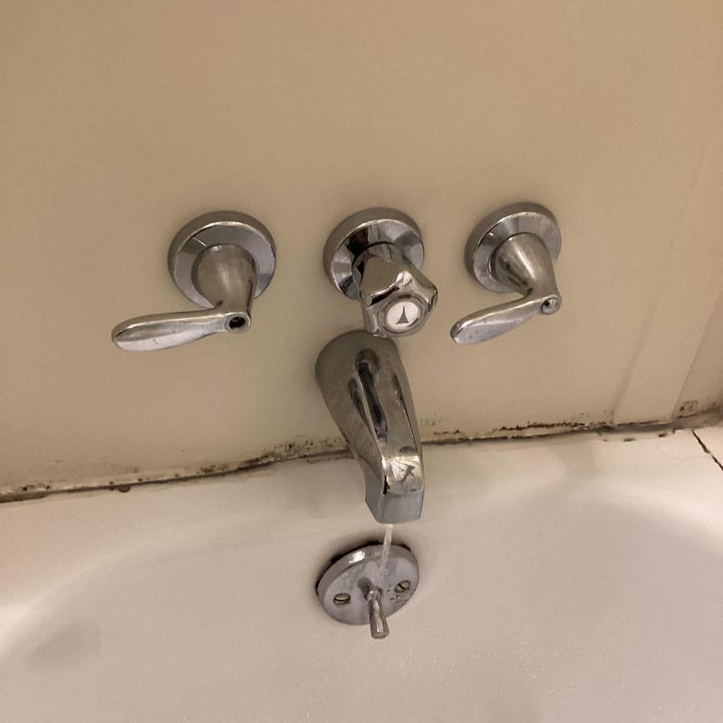 Tub and shower stem installation on hot side, no leaks Tub and shower stem installation on hot side, no leaks