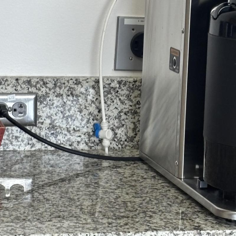 Commercial coffee maker water hookup and power connection Commercial coffee maker water hookup and power connection