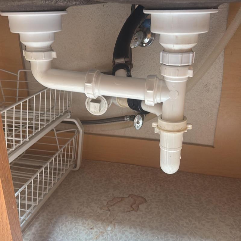 Double bowl sink drain connection kit installation