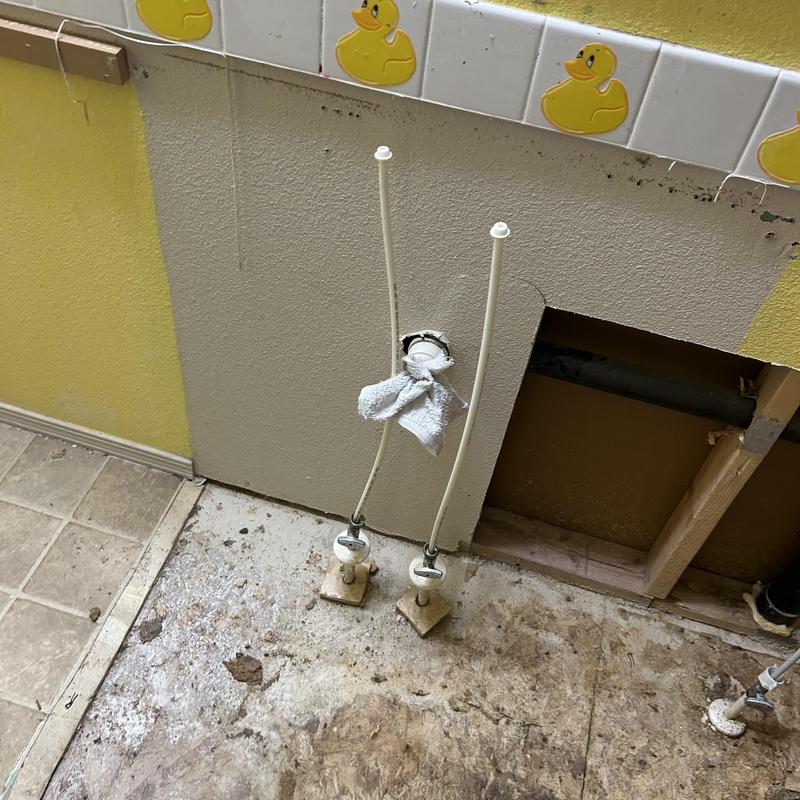 Bathroom supply valves and water lines for sink hookup Bathroom supply valves and water lines for sink hookup