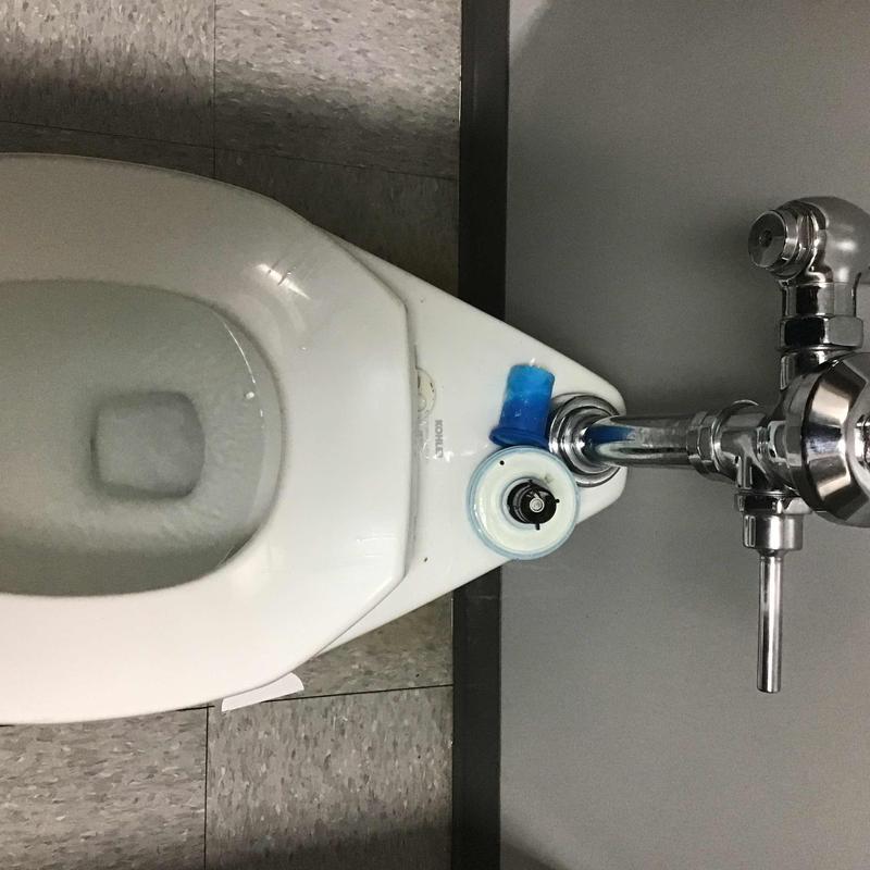 1.6 gallon flush valve on commercial toilet