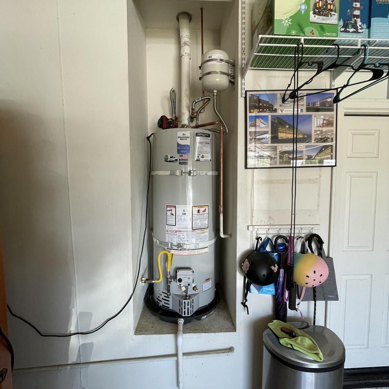 50-gallon Bradford White natural gas water heater installation 50-gallon Bradford White natural gas water heater installation