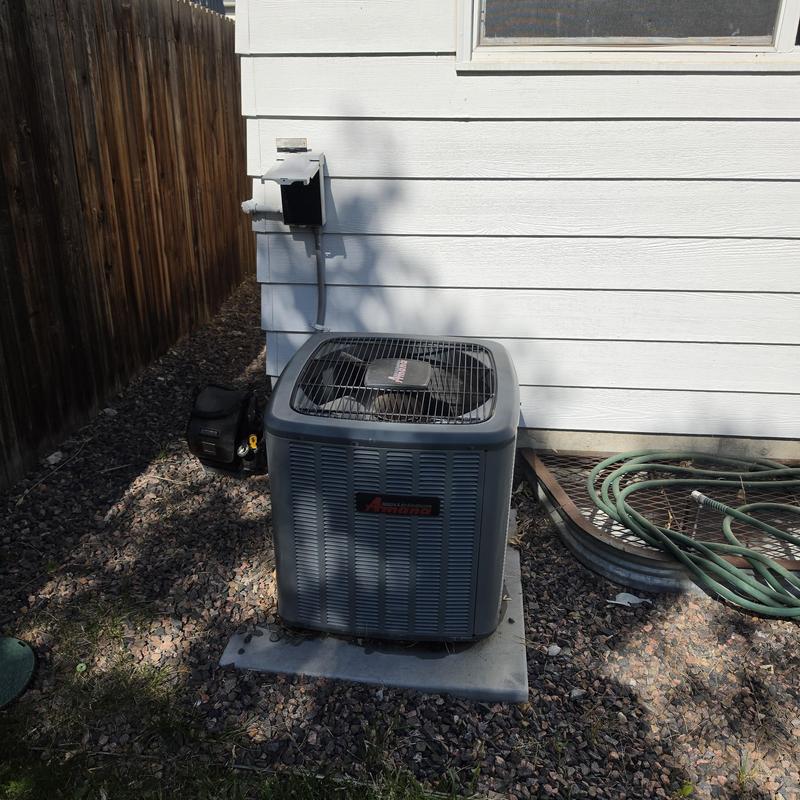 Goodman air conditioner outdoor condenser and coils cleaning Goodman air conditioner outdoor condenser and coils cleaning