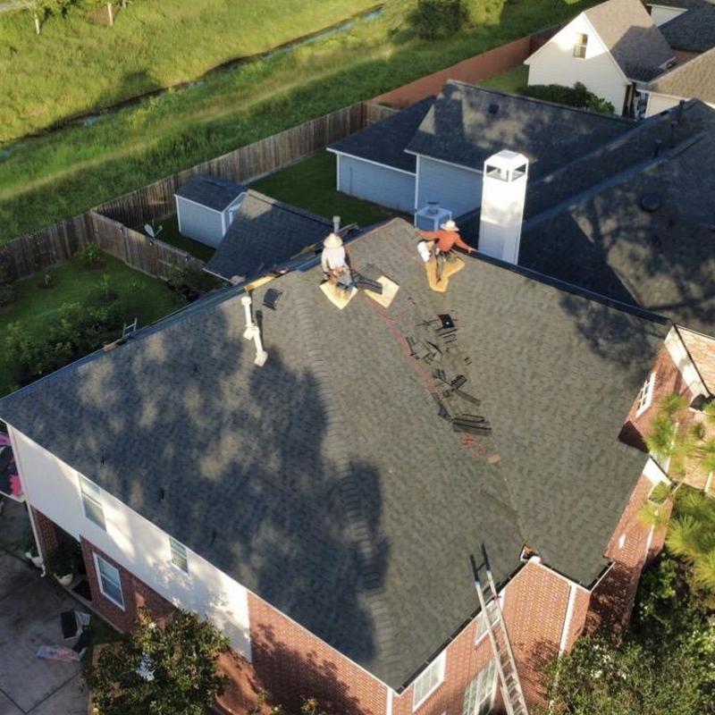 Architectural shingle roof installation on residential home