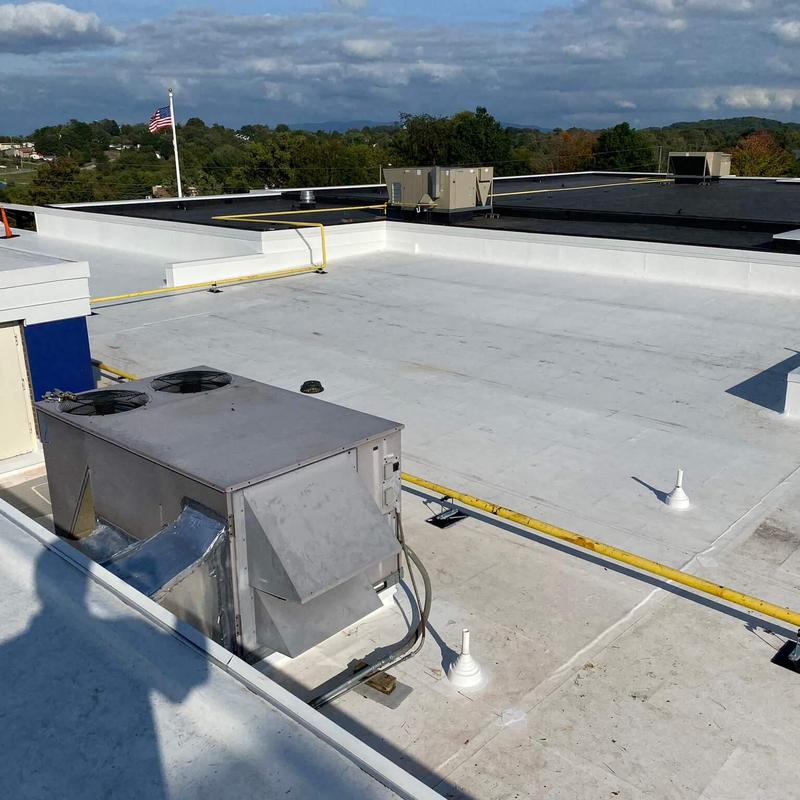 Commercial flat roof membrane with ventilation unit Commercial flat roof membrane with ventilation unit