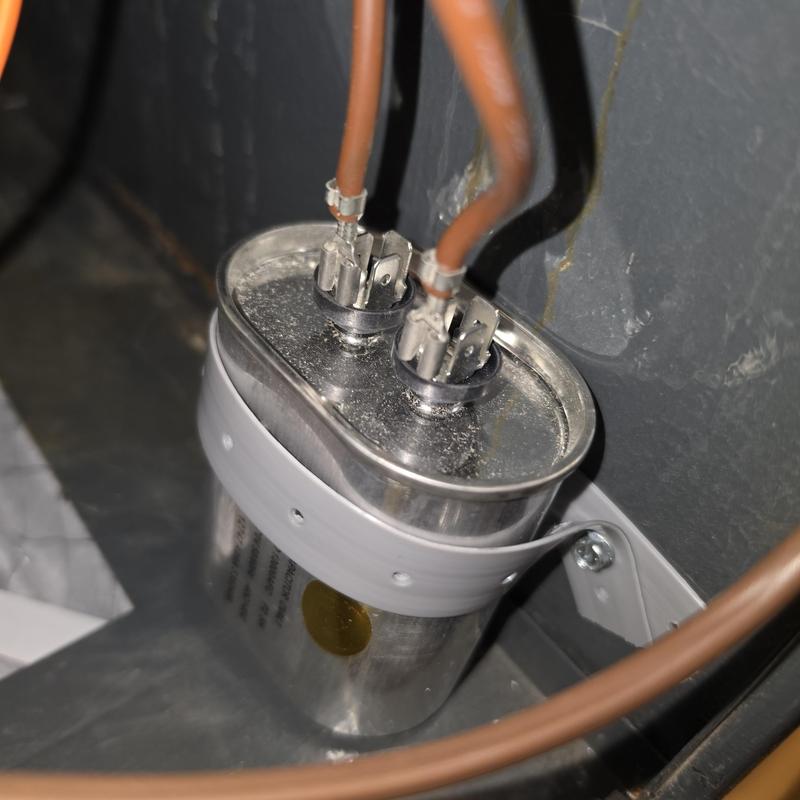 Goodman furnace capacitor with wiring connections Goodman furnace capacitor with wiring connections