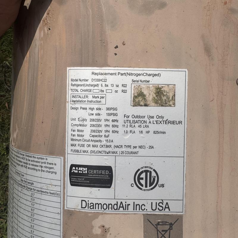 Heat pump unit label with specs and certifications