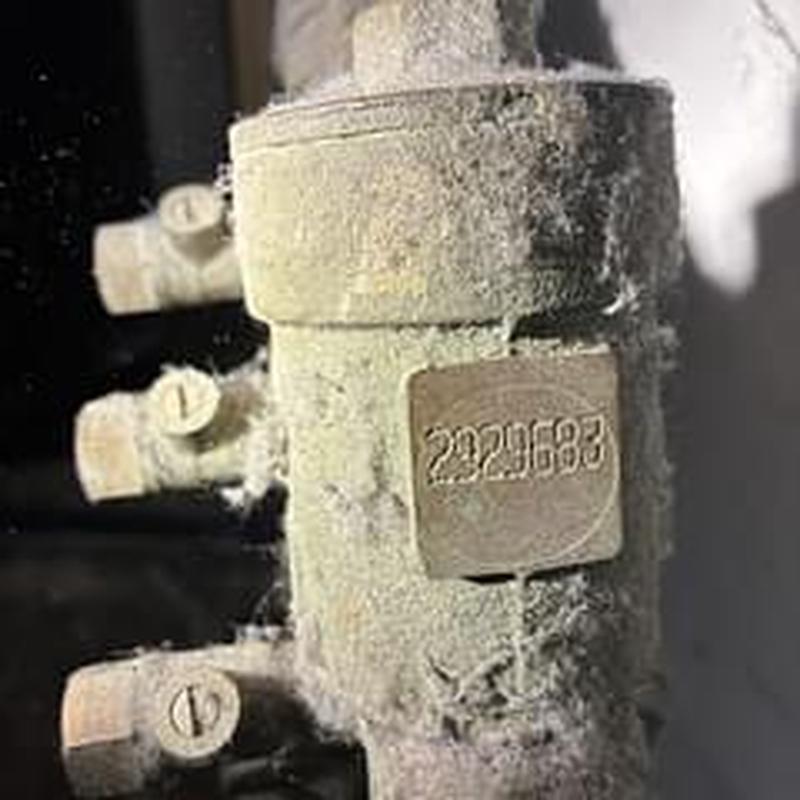 Backflow preventer valve with serial number tag Backflow preventer valve with serial number tag