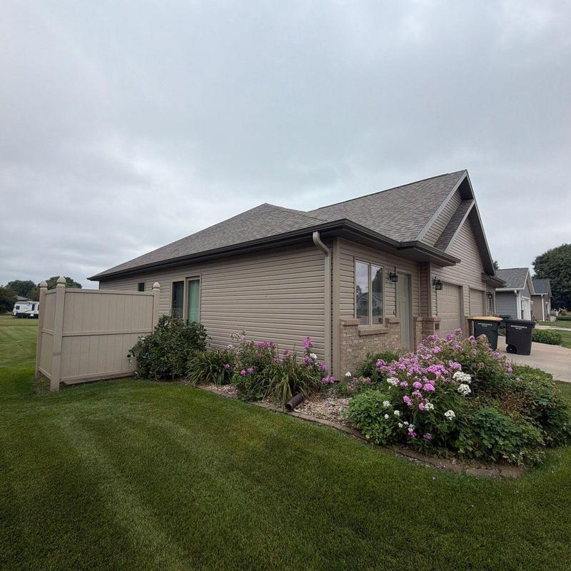 Asphalt shingle roof with no damage inspection Asphalt shingle roof with no damage inspection