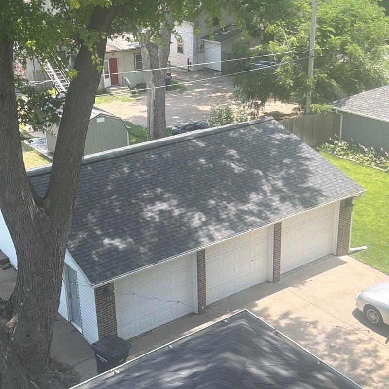 Asphalt shingle garage roof inspection, no damage found Asphalt shingle garage roof inspection, no damage found