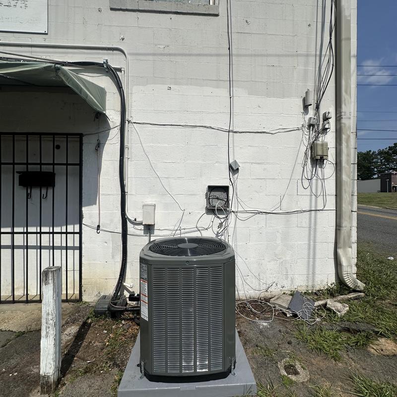 2.5 Ton Trane Heat Pump Outside Installation