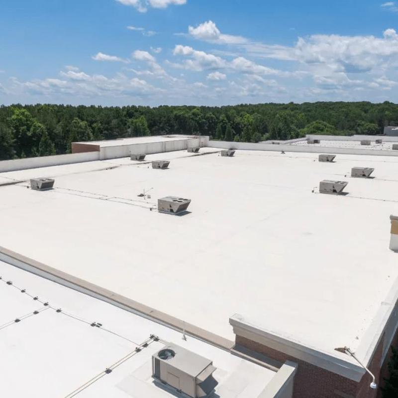 Commercial flat roofing system with ventilation units Commercial flat roofing system with ventilation units