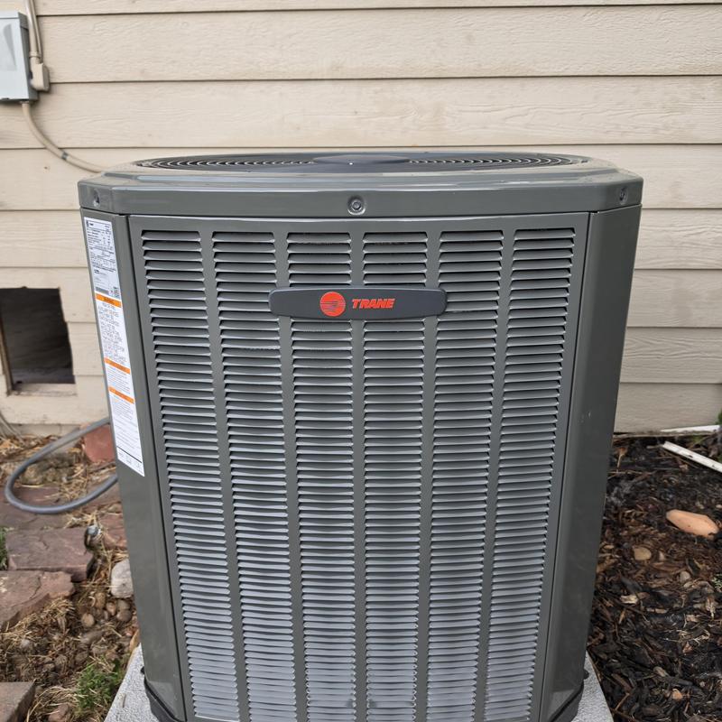 Trane 5TTR3060A1000AA air conditioner installed outdoors Trane 5TTR3060A1000AA air conditioner installed outdoors