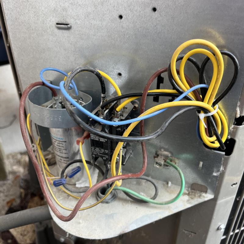 Run capacitor and wiring in Carrier condensing unit