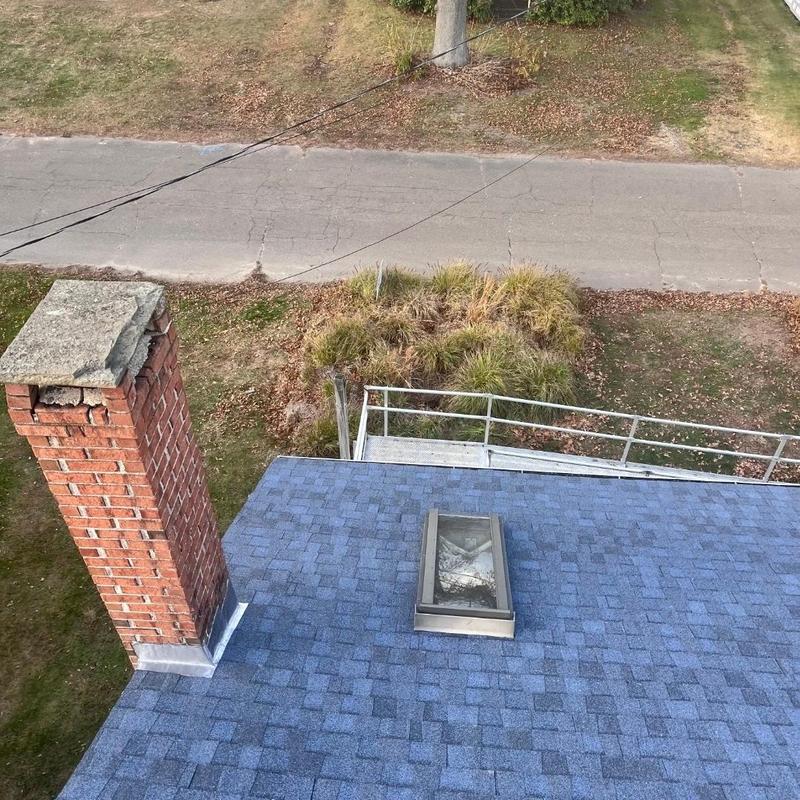 CertainTeed Landmark Pro shingles on new roof CertainTeed Landmark Pro shingles on new roof