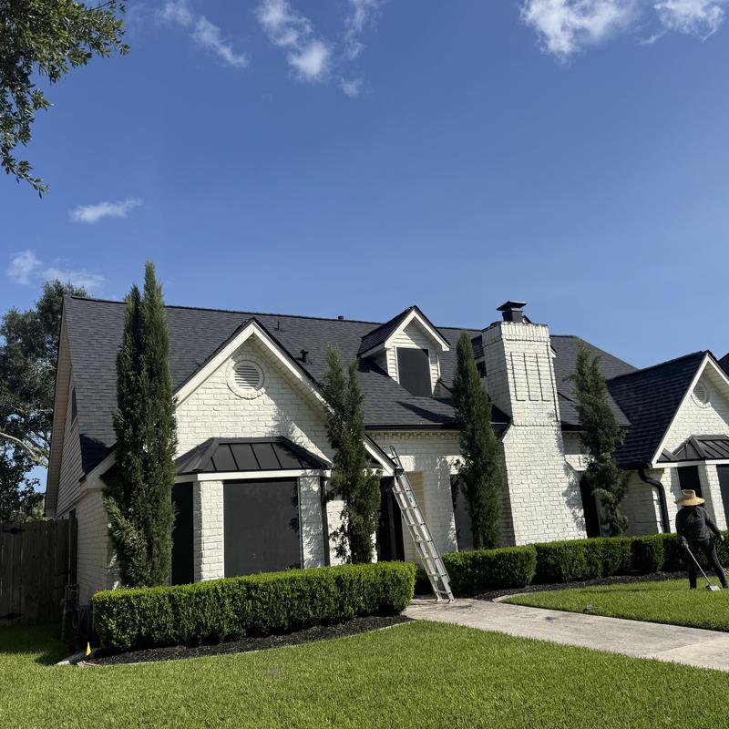 CertainTeed ClimateFlex roofing with ridge vent installation