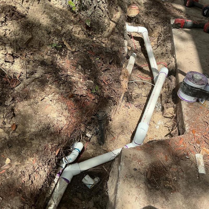 1 1/4 inch water line and 3/4 inch PVC pipe repair outdoors 1 1/4 inch water line and 3/4 inch PVC pipe repair outdoors