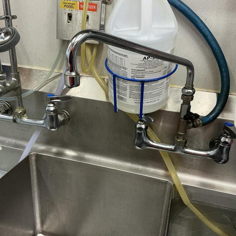 Cold water faucet cartridge replacement on kitchen sink Cold water faucet cartridge replacement on kitchen sink